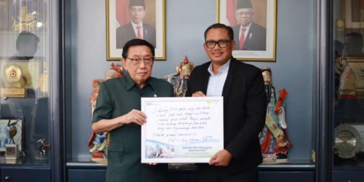 PLN Rayakan Hari Pelanggan Nasional dengan Sapa dan Apresiasi 1.000 Pelanggan di Jawa Timur
