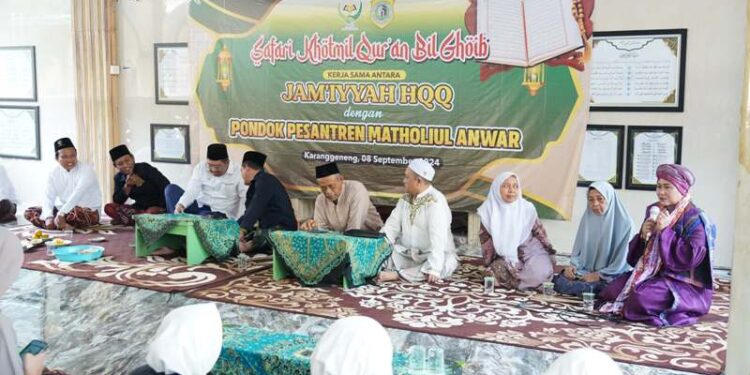 Silaturrahmi ke PP Matholiul Anwar Lamongan, Luluk – Lukman tekankan pentingnya APBD untuk Ponpes di Jatim
