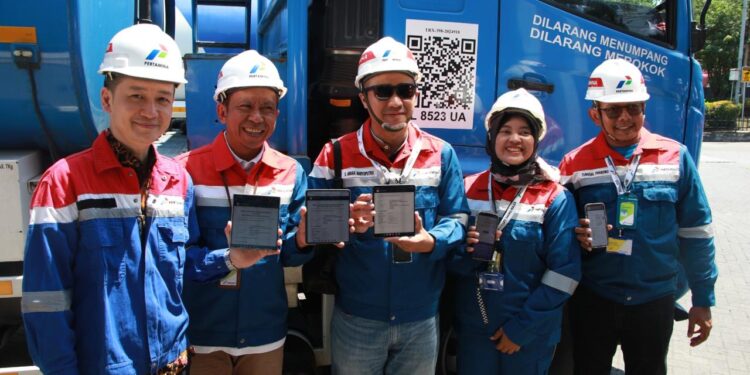 Pertamina Implementasikan QR Code pada Mobil Tangki BBM Industri untuk Tingkatkan Transparansi
