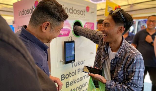 Indosat Ooredoo Hutchison Kampanyekan “Sampah Jadi Pulsa” di MotoGP Mandalika 2024: Bersama Wujudkan Lingkungan Berkelanjutan