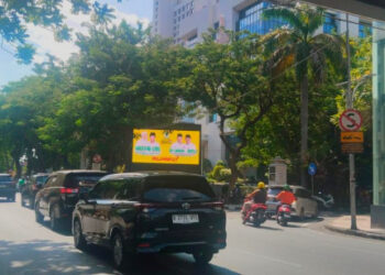 Golkar Surabaya gencar sosialisasi, gambar Khofifah-Emil dan Eri-Armuji mejeng bareng