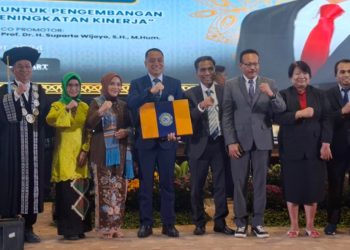 Eri Cahyadi raih gelar Doktor predikat Cumlaude di Unair