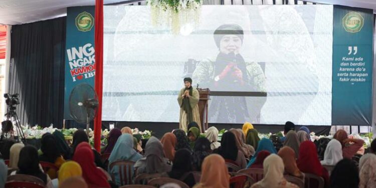 Silaturahmi ke Ponpes Bustanul Ulum Jember, Luluk: Kepemimpinan yang Dekat dengan Rakyat, Berangkat dari Kasih Sayang Ibu