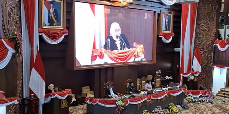 Paripurna Istimewa Hari Jadi Ke- 79 Jatim, Anik Maslachah: Mari sambut Pilkada dengan guyub rukun, seneng bareng