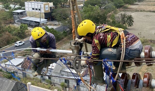 PLN Sukses Energize Rekonduktoring SUTT 150 kV Lamongan-Cerme, Dukung Pertumbuhan Ekonomi Nasional