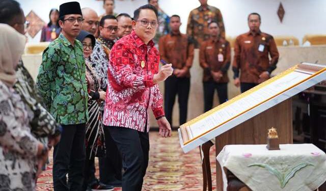 Komitmen DPRD Jatim dengan KPK, disebut Pj Gubernur momentum awal ciptakan iklim anti korupsi di Jatim