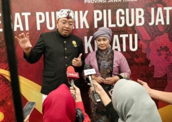 Debat perdana, Luluk berikan solusi terkait pendidikan dan persoalan masih tingginya angka kemiskinan, pengangguran dan stunting di Jatim