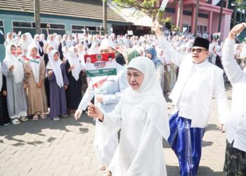 Hari Santri, Khofifah ajak santri jadi penjaga moral di tengah transformasi digital hadapi tantangan global