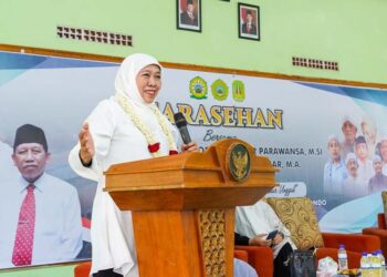 Sarasehan hari santri di Situbondo, Khofifah ceritakan sukses program OPOP yang telah Go Global