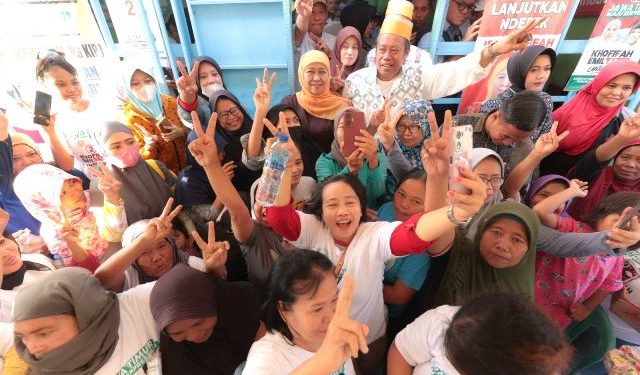 Berikan Dukungan, Relawan Khofifah-Emil Sediakan Kopi Gratis Untuk Pertebal Kemenangan di Surabaya