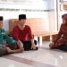Silaturahmi ke KH Ahmad Sulaiman Al Badar Trenggalek, Risma didoakan sukses dalam ikhtiarnya sebagai Gubernur Jatim