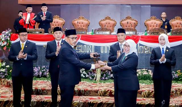 Pimpinan dan AKD DPRD Jatim Terbentuk, Pj Gubernur : Saatnya Rampungkan Penyusunan APBD Jatim 2025