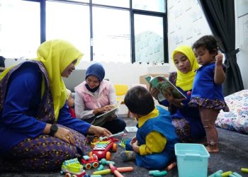 Srikandi PLN Rayakan Hari Listrik Nasional ke-79 dengan Peresmian Fasilitas Child Care dan Beragam Aksi Sosial