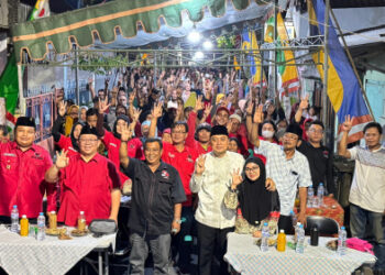 Kampanye di warga kampung, Eri Cahyadi:  Risma jadi Gubernur, SMA/SMK Negeri gratis