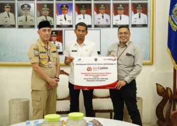 Bank Jatim serahkan CSR pada Pemkab Bangkalan