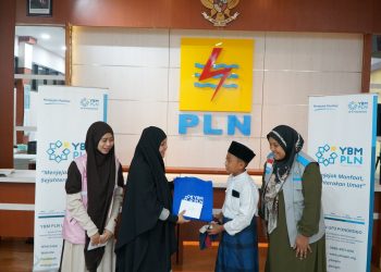 PLN UID Jatim Rayakan Semangat Sumpah Pemuda dengan Khitan Massal untuk Anak Yatim dan Dhuafa