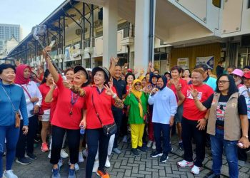 Risma-Gus Hans dapat dukungan pengusaha dan masyarakat perumahan Graha Family