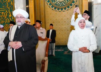 Hadirkan Syekh Afeefuddin di Maulid Akbar, Khofifah: Upaya unduh berkah Allah dan syafaat Rosulullah SAW