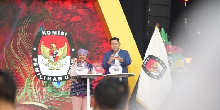 Debat, pasangan Luluk-Lukman janjikan advokasi nelayan Jatim dan soroti minimnya perhatian Provinsi ke pesantren