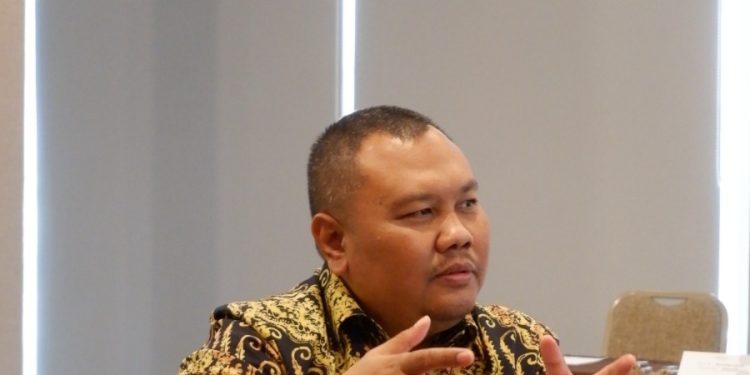 Luluk Tantang Khofifah Soal Kemiskinan, Emil Dominasi Lukman dan Gus Hans di Debat Kedua Pilkada Jatim