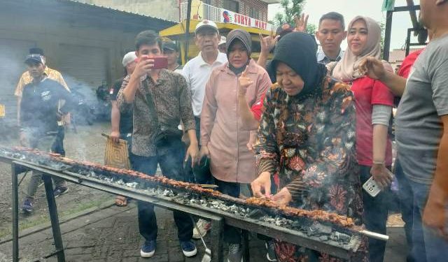 Datangi Kanigaran Kota Probolinggo Risma sudah dianggap sebagai Gubernur Jatim
