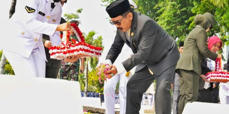 Pimpin upacara hari Pahlawan, Ketua DPRD Jatim: Upacara peringatan ini penting guna menjaga semangat mempertahankan NKRI 