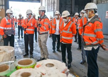 SIG Perkuat Komitmen Keberlanjutan, Dirut Donny Arsal Raih Top CEO Indonesia Awards 2024