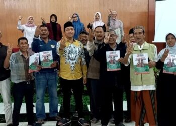 Peduli pendidikan dan selalu perhatian pada masyarakat bawah, Anak Abah Blitar Raya deklarasi Dukung Risma- Gus Hans