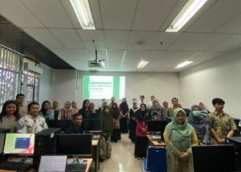 Telkom University Surabaya Tingkatkan Transparansi Data melalui Pelatihan Infografis untuk Website Kelurahan