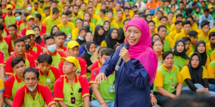Kinerja dan prestasi terbukti, ribuan pekerja pabrik furniture Sidoarjo mantab coblos Khofifah-Emil