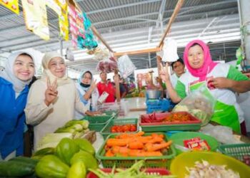 Didatangi Khofifah, pedagang pasar Nambangan minta dibangunkan jembatan untuk meramaikan pasar