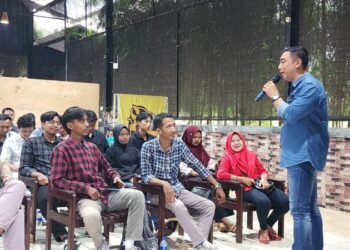 Keluhan soal lingkungan, UMKM dan pendidikan disampaikan warga Jember pada anggota DPRD Jatim Eko Yunianto