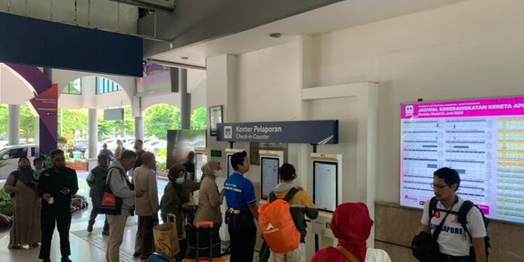 Menjelang Pilkada Serentak, Lebih dari 18.000 Pelanggan Gunakan Kereta Api Jarak Jauh