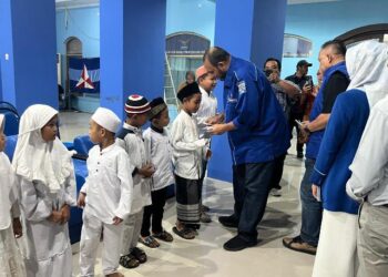 Berbagi dengan anak yatim, Partai Demokrat  gelar tasyakuran kemenangan Khofifah-Emil dan capaian menang 75 persen Pilkada di Jatim