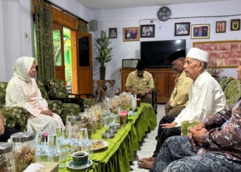 Jelang coblosan, Risma dapat pesan dari pengasuh Ponpes Sunan Drajat