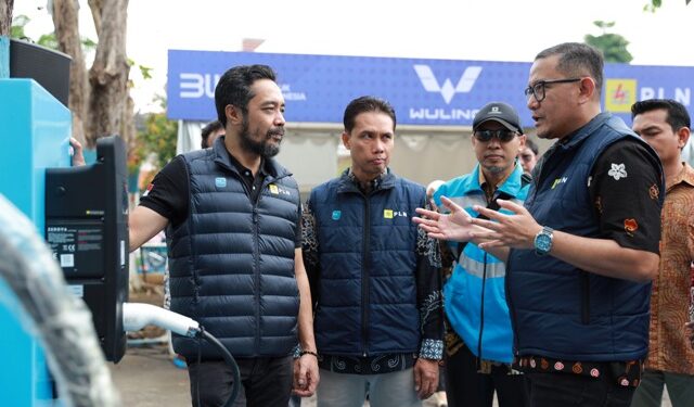 PLN Pastikan Kesiapan SPKLU Jelang Nataru, Gelar Roadshow EVenture Kendaraan Listrik