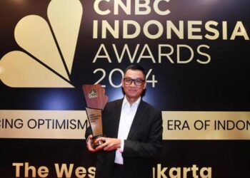 Dirut PLN Darmawan Prasodjo Dinobatkan Sebagai CEO of The Year 2024
