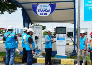 PLN Pastikan Kesiapan SPKLU di Trans Jawa Timur untuk Natal dan Tahun Baru 2024/2025