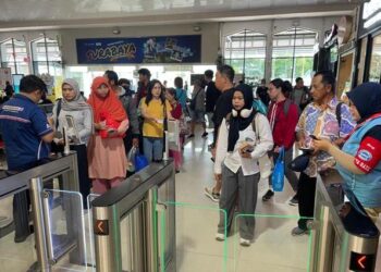 Tiket Kereta Api di Daop 8 Surabaya Laris Jelang Libur Tahun Baru 2025