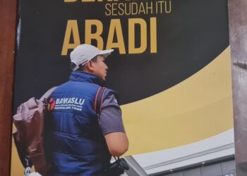 Gambarkan kinerja pengawas Ad Hoc yang kurang terekspos publik, Bawaslu Jatim luncurkan buku “SDM Pengawas Ad Hoc: Sekali Berarti Sesudah Itu Abadi”