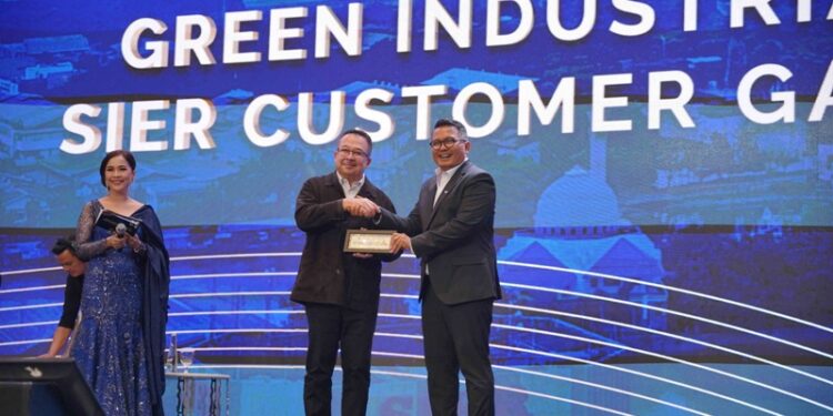 Tantangan Dunia Kerja dan Fenomena Strawberry Generation dalam Sorotan Rhenald Kasali di Green Industrial Awards 2024