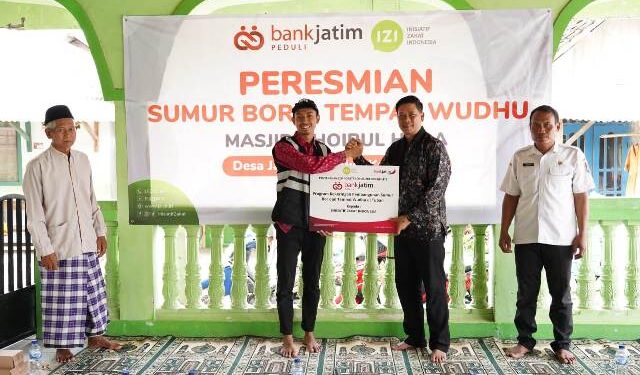 Penuhi Kebutuhan air bersih, Bank Jatim sinergi dengan IZI untuk program peduli kekeringan
