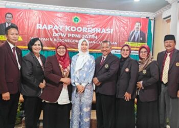 Tingkatkan kesejahteraan perawat, Wakil Ketua DPRD Jatim, Sri Wahyuni dorong penambahan gaji dan merealisasikan satu desa satu perawat