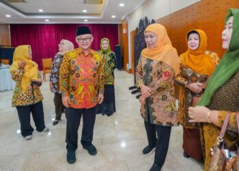 Silaturahmi dengan Mendikdasmen, Ketua Umum Muslimat NU Khofifah sampaikan regulasi penggunaan medsos bagi Anak hingga implementasi MBG