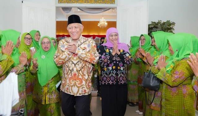 Bedah Buku Hadratussyaikh KH Hasyim Asy’ari di Pekanbaru, Khofifah: Teladan Kepemimpinan dalam Keberagaman