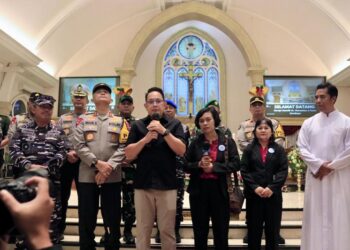 Datangi dua gereja, Pj Gubernur dan Forkompimda berikan rasa aman dan nyaman saat Natal di Jatim