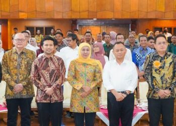 Pelantikan PP KAUJE, Khofifah ajak Kampus UNEJ  tingkatkan RnD bidang Hortikultura dan Agrobisnis