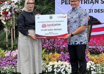 Bank Jatim serahkan CSR pada Pemkot Batu dan Pemkab Bondowoso