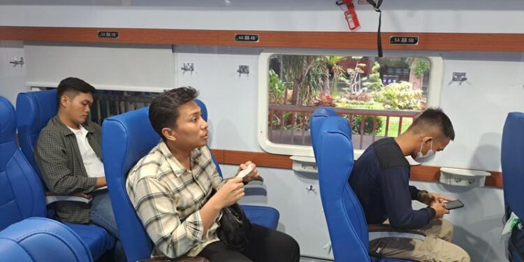 Gapeka 2025: Perjalanan Kereta Api di Daop 8 Surabaya Lebih Cepat dan Efisien