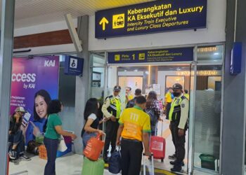 KAI Daop 8 Surabaya Operasikan Kereta Tambahan Jelang Libur Panjang Akhir Januari